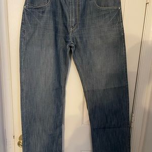 Levi’s Slim Straight 514